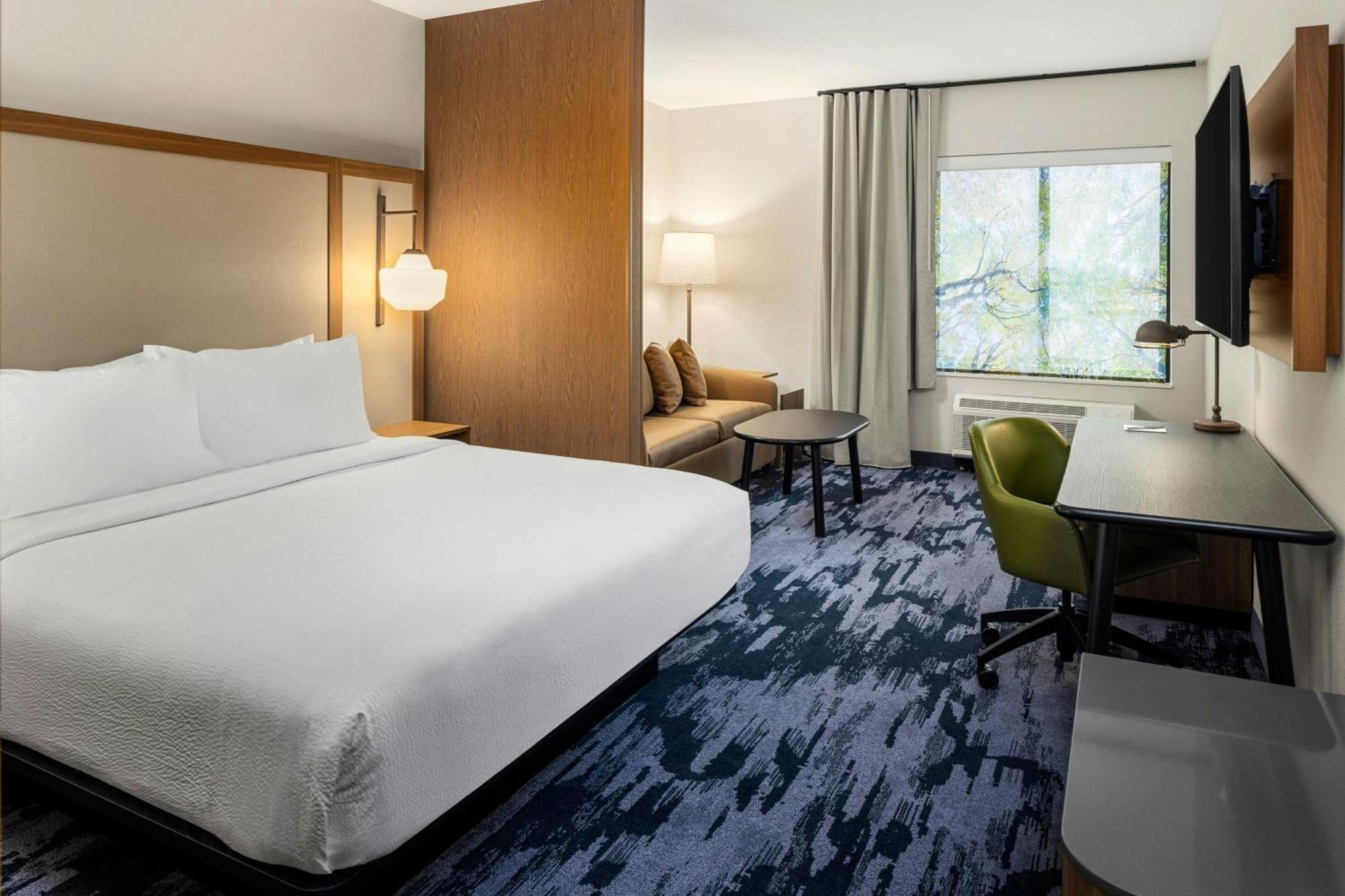 Fairfield By Marriott Inn & Suites Cedar Rapids North Exterior photo